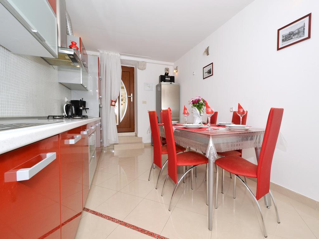 Apartment Nikolina Trogir Eksteriør bilde